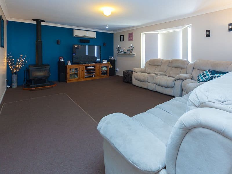 10 Rosa Court, Camira QLD 4300, Camira - Thumbnail 2