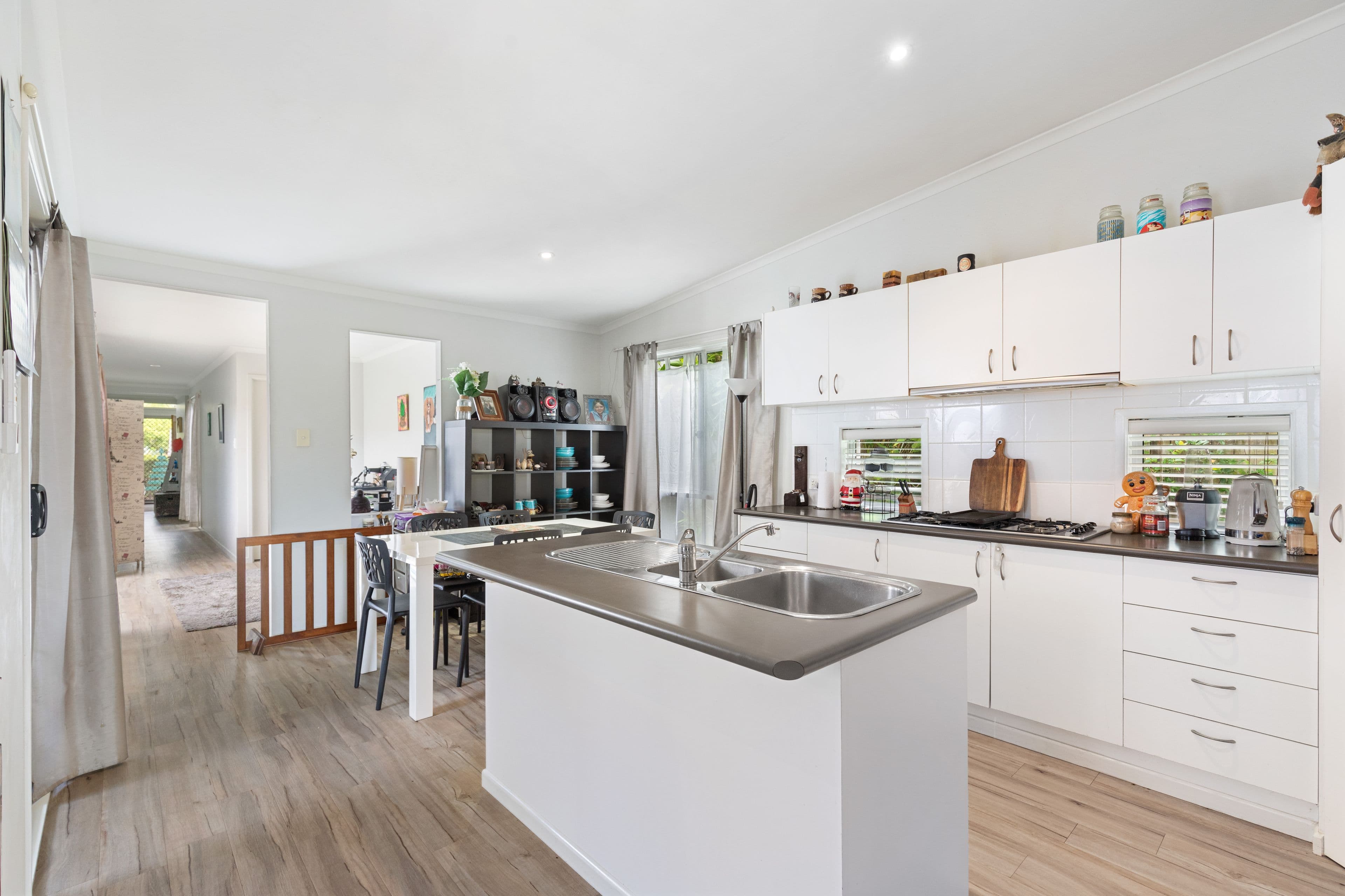 5 Sanibel Court, Parrearra QLD 4575, Parrearra - Thumbnail 5