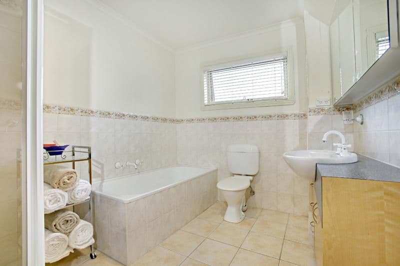 33a Rainer Street, PASCOE VALE SOUTH VIC 3044, Pascoe Vale South - Thumbnail 6