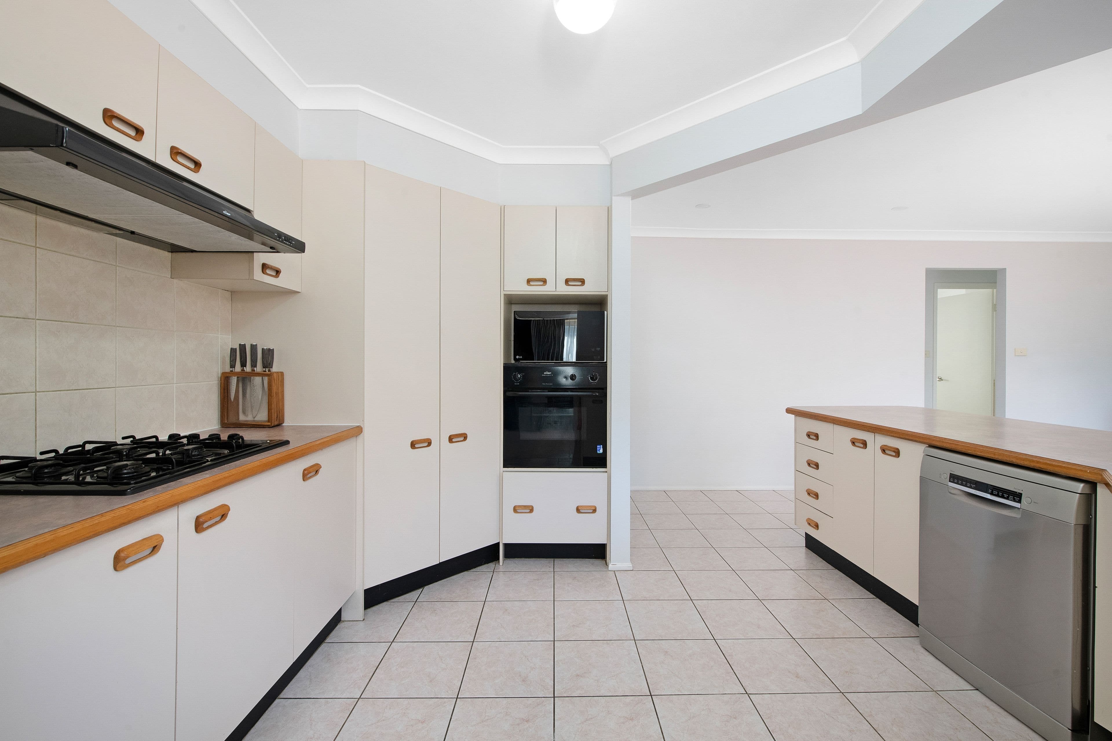 8 Loft Place, Kellyville Ridge NSW 2155, Kellyville Ridge - Thumbnail 6
