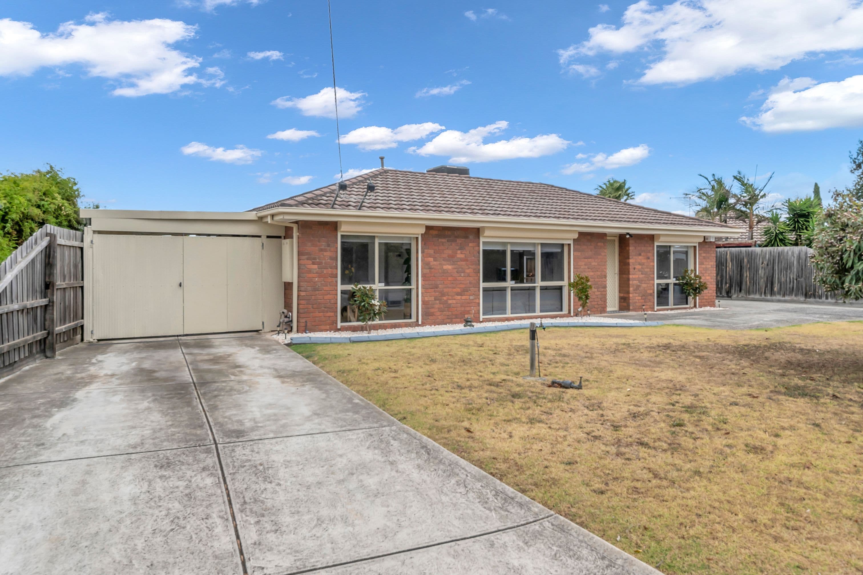 50 Rokeby Crescent, Craigieburn VIC 3064, Craigieburn - Thumbnail 3