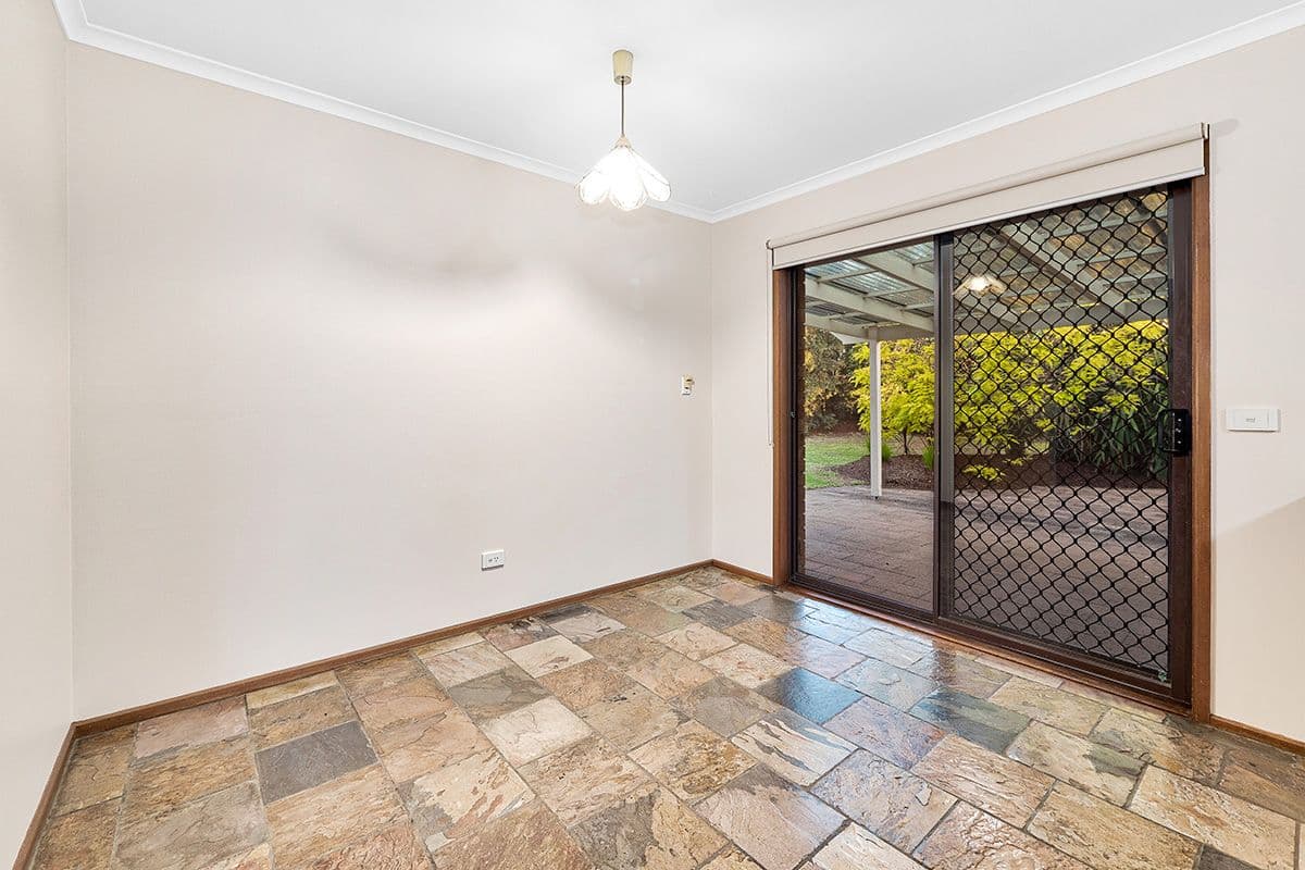 6 Toirram Crescent, Cranbourne VIC 3977, Cranbourne - Thumbnail 5