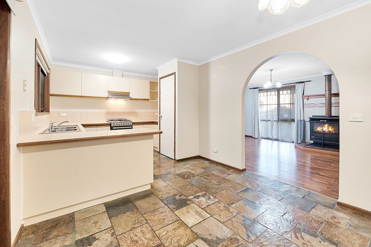 6 Toirram Crescent, Cranbourne VIC 3977, Cranbourne - Thumbnail 6
