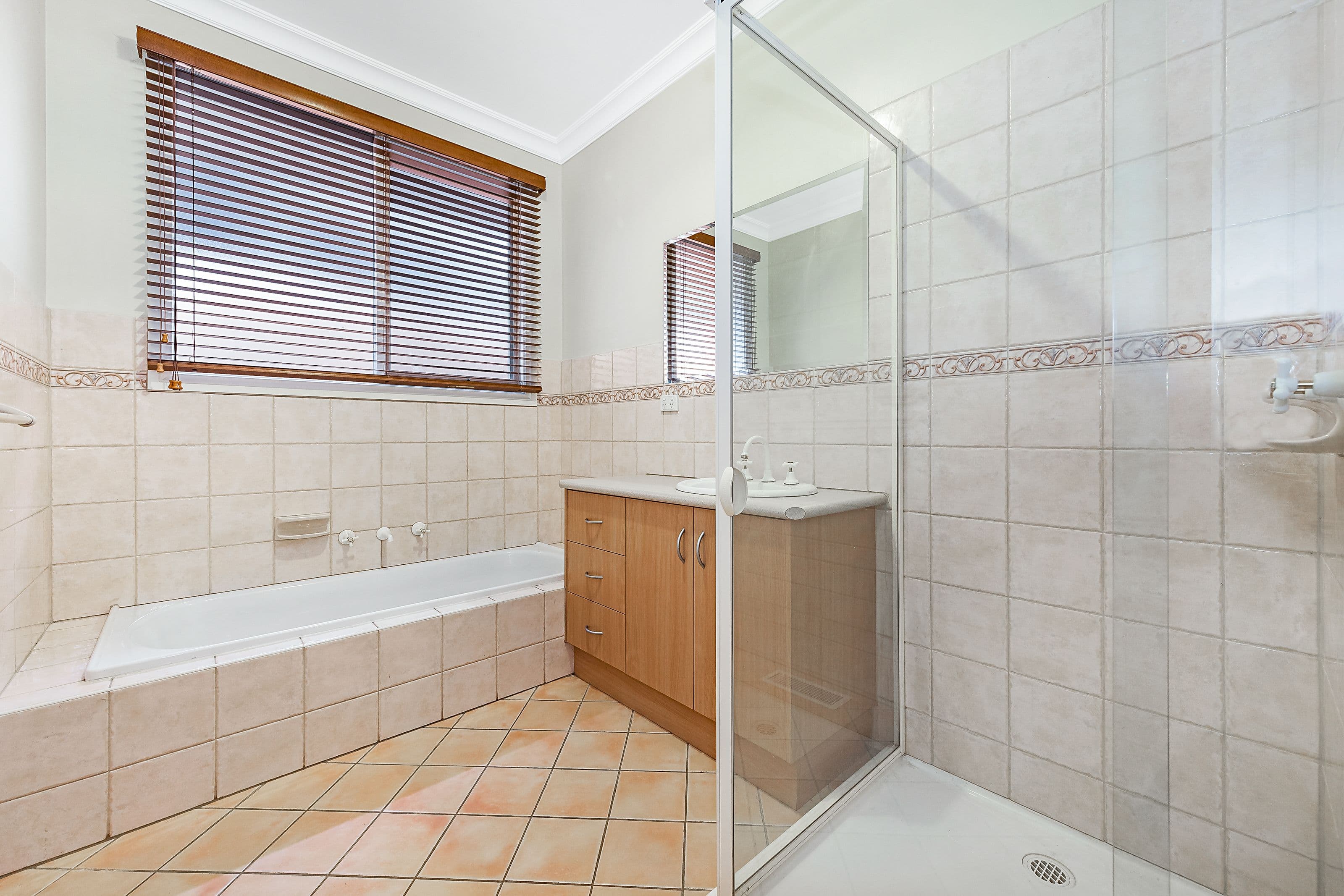 20 Therese Avenue, Mount Waverley VIC 3149, Mount Waverley - Thumbnail 8