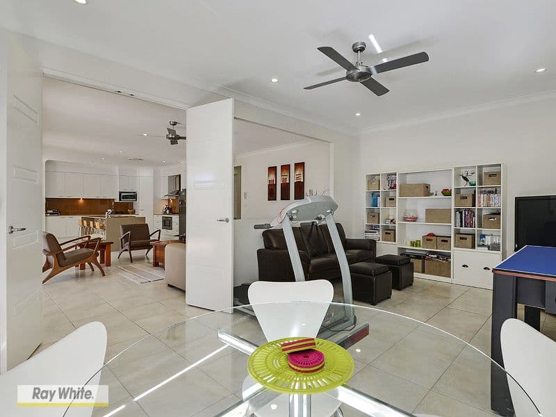 2 Nicklaus Parade, NORTH LAKES QLD 4509, North Lakes - Thumbnail 8