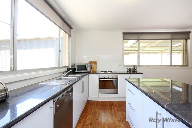36 Blyth Road, Clare SA 5453, Clare - Thumbnail 2