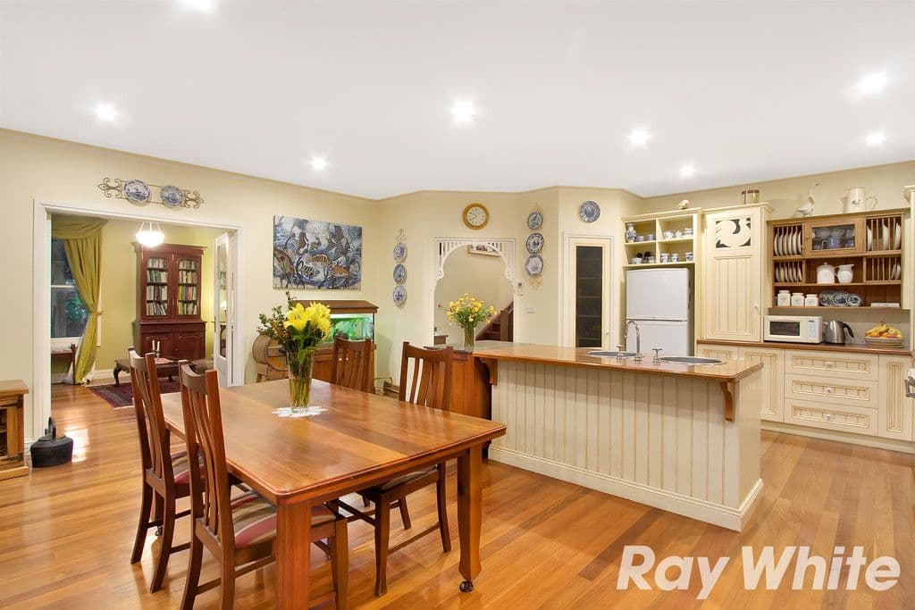 2 Rheanva Street, Berwick VIC 3806, Berwick - Thumbnail 6