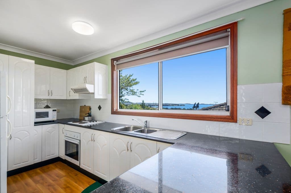 20 Wybalena Avenue, Koonawarra - Thumbnail 7