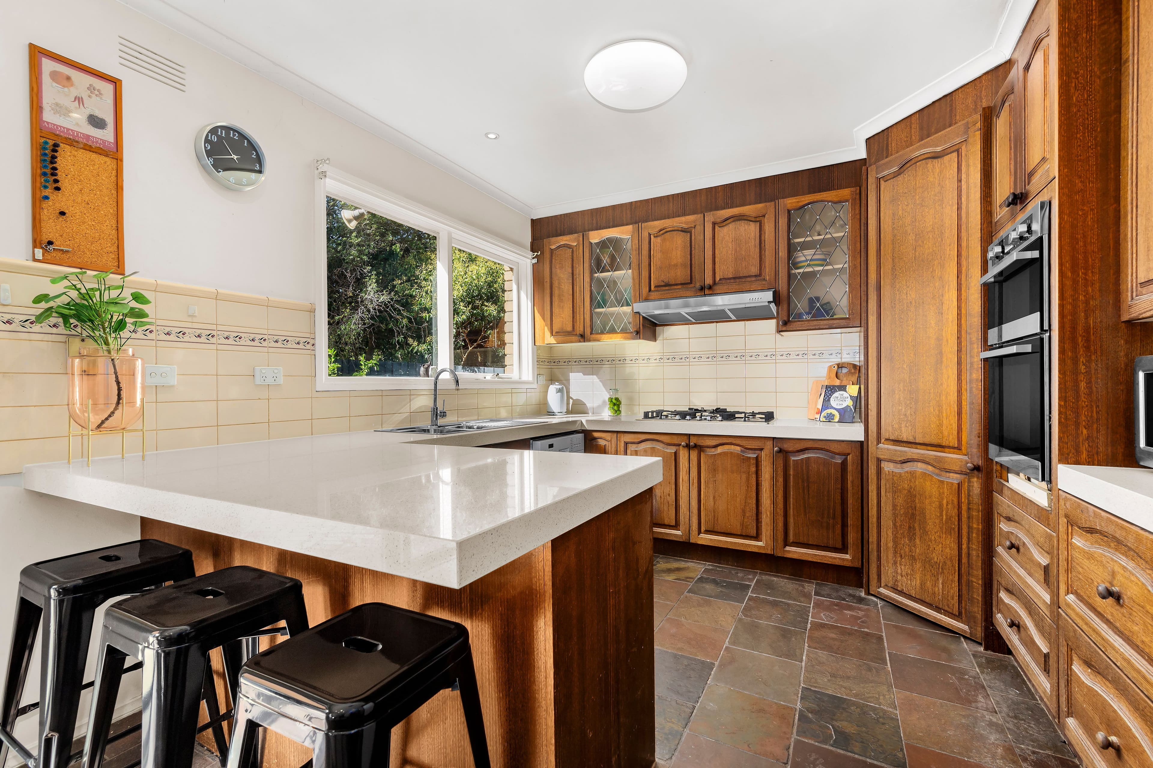 13 Cherrington Square, Wantirna VIC 3152, Wantirna - Thumbnail 3