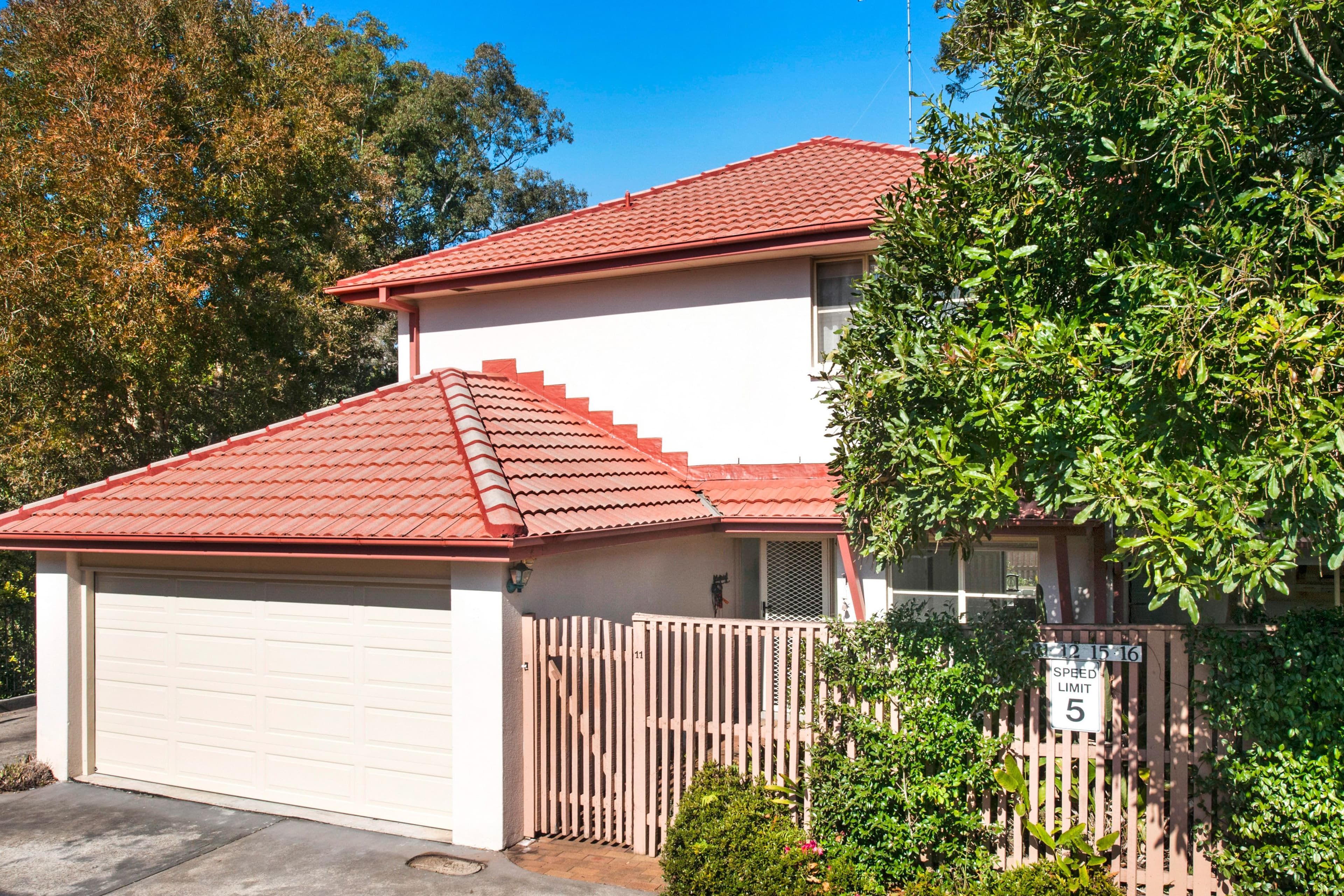 23-25 Casuarina Drive, Cherrybrook NSW 2126, Cherrybrook - Thumbnail 2