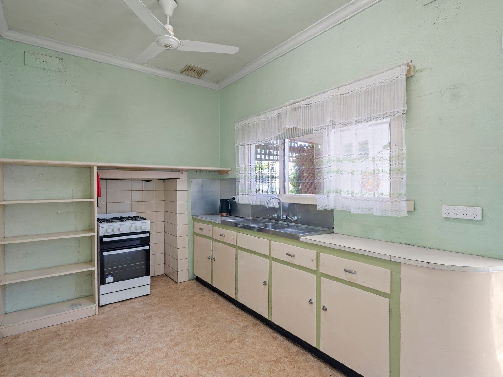 2 Charles Street, Benalla VIC 3672, Benalla - Thumbnail 5