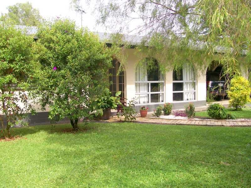 4 Carroo Close, INNISFAIL ESTATE QLD 4860, Innisfail Estate - Image 1