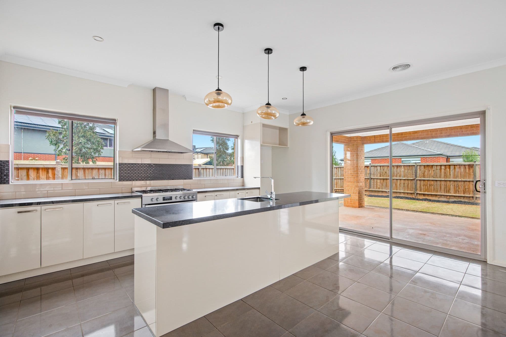 48 Wiltshire Boulevard, THORNHILL PARK VIC 3335, Thornhill Park - Thumbnail 4