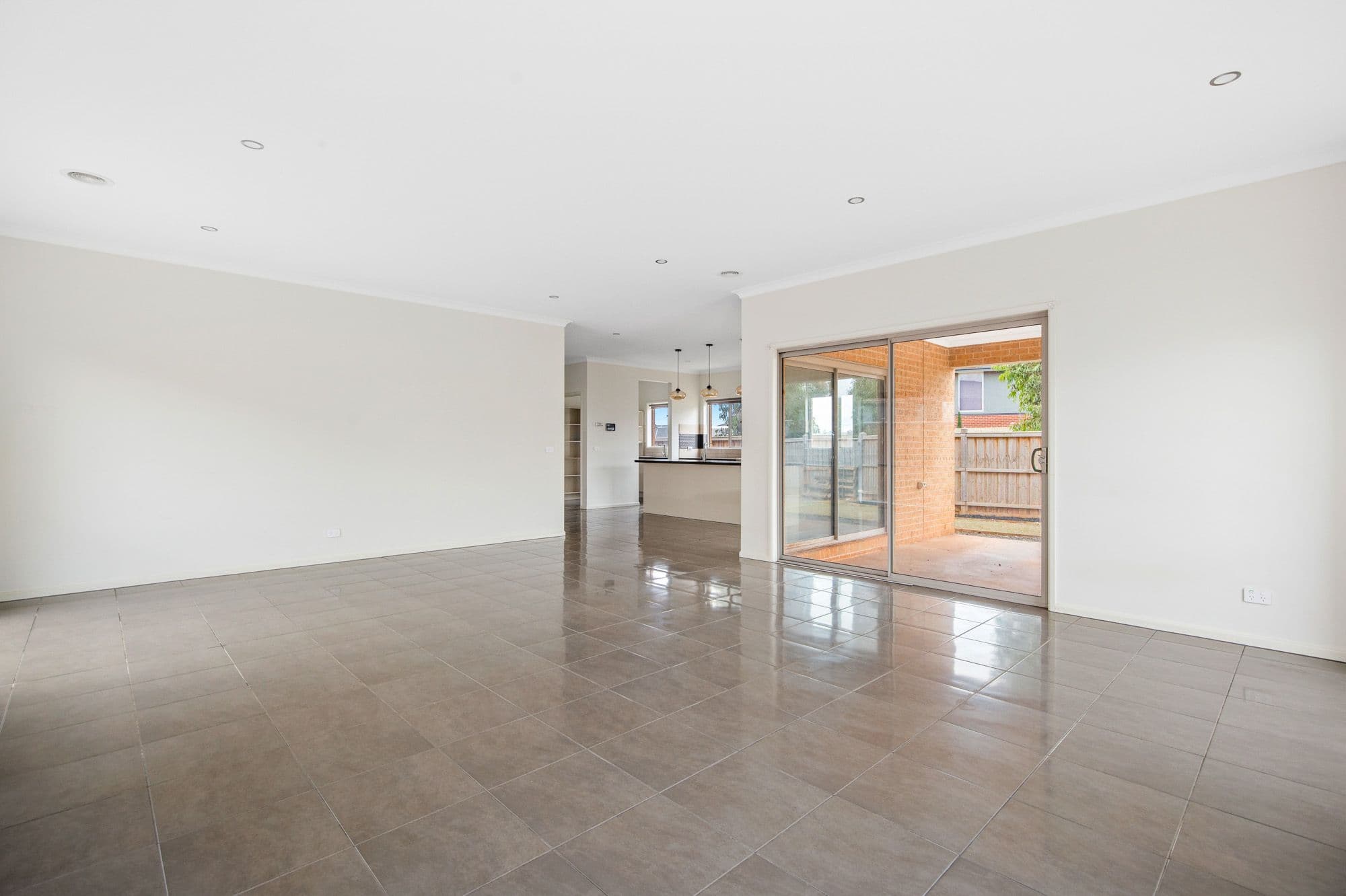 48 Wiltshire Boulevard, THORNHILL PARK VIC 3335, Thornhill Park - Thumbnail 6
