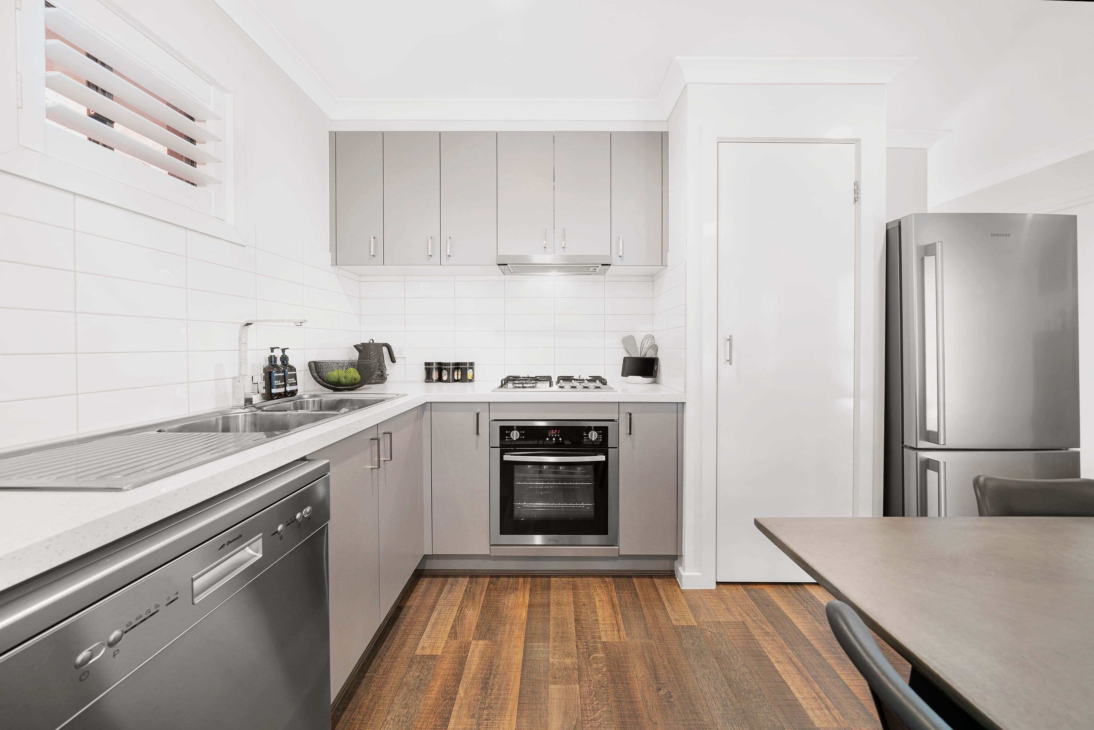 44 Sinclair Road, Bayswater VIC 3153, Bayswater - Thumbnail 2