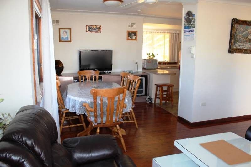 15 Mckibbin Street, CANLEY HEIGHTS NSW 2166, Canley Heights - Thumbnail 6