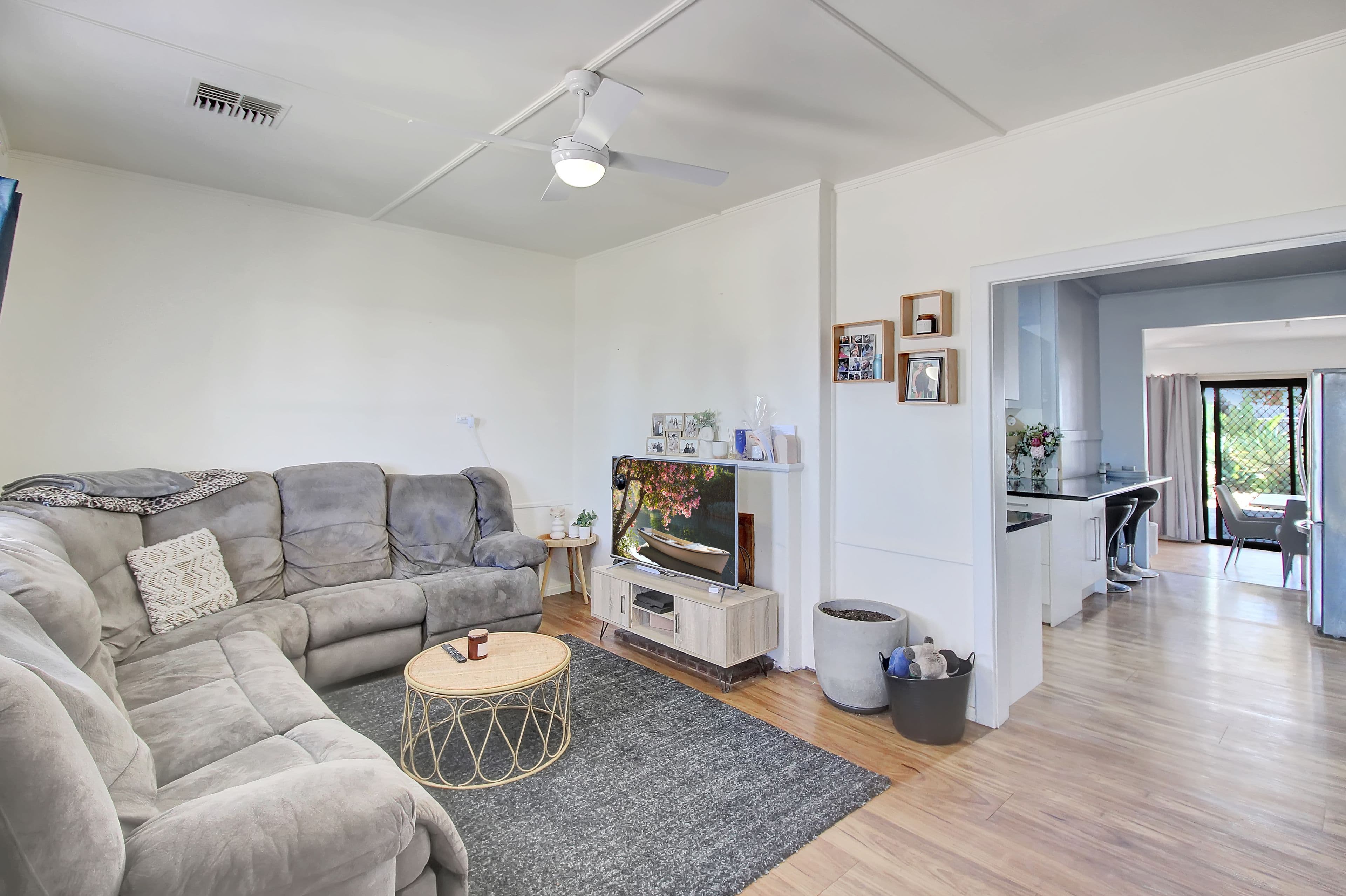 23 Cates Avenue, Waikerie SA 5330, Waikerie - Thumbnail 2