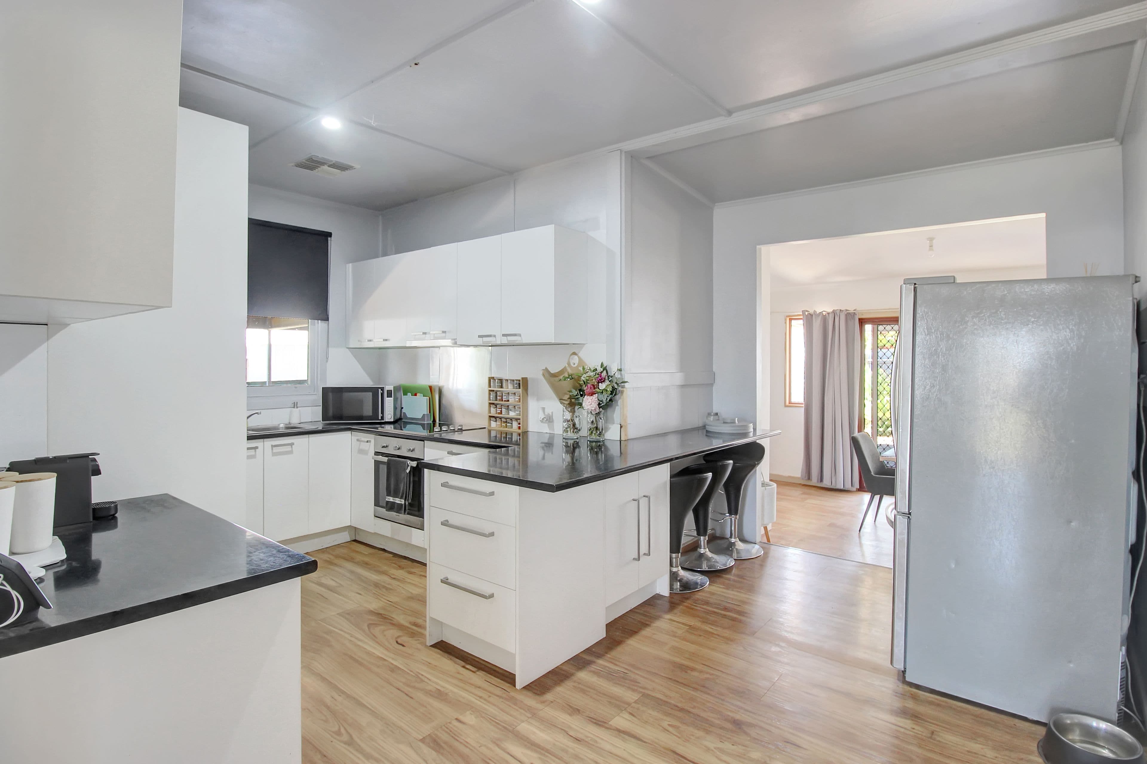 23 Cates Avenue, Waikerie SA 5330, Waikerie - Thumbnail 4