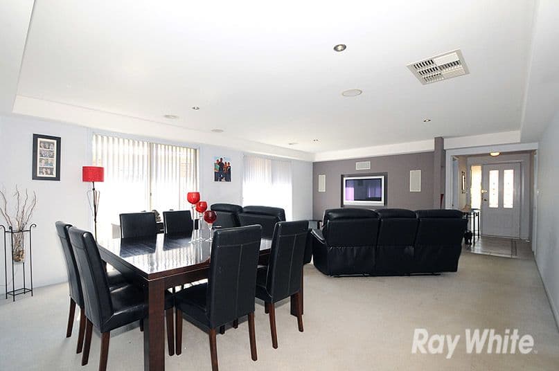 10 Turnberry Court, Rowville VIC 3178, Rowville - Thumbnail 3