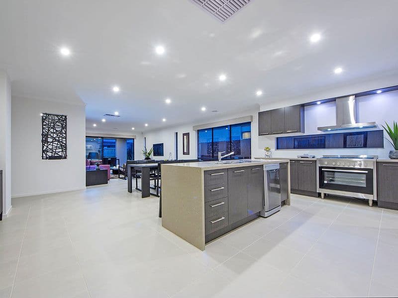 29 Castletown Boulevard, MELTON SOUTH VIC 3338, Melton South - Thumbnail 4