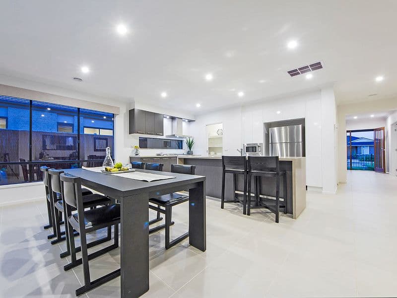 29 Castletown Boulevard, MELTON SOUTH VIC 3338, Melton South - Thumbnail 5