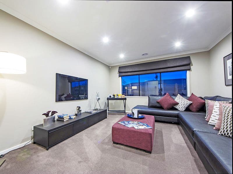 29 Castletown Boulevard, MELTON SOUTH VIC 3338, Melton South - Thumbnail 7
