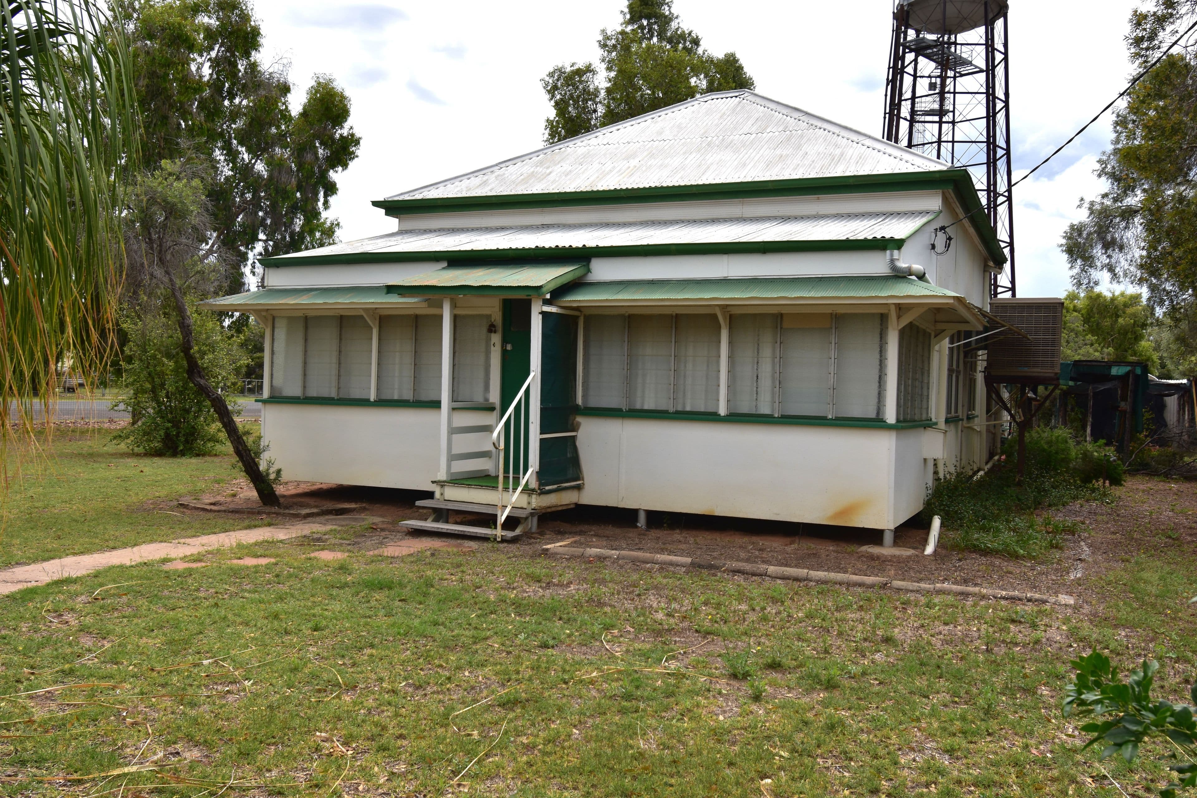 34 Fir Street, Barcaldine QLD 4725, Barcaldine - Thumbnail 2