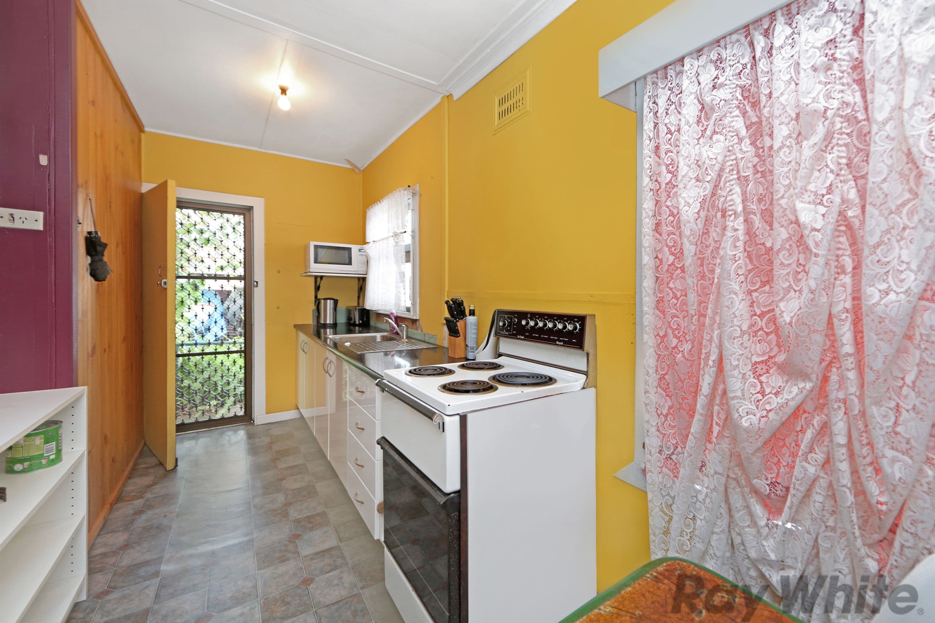 26 Manoa Road, Budgewoi - Thumbnail 4