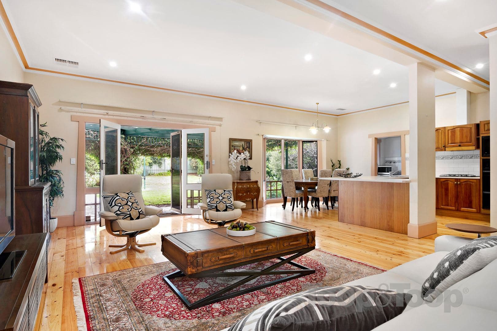 4 Trevorten Avenue, Glenunga SA 5064, Glenunga - Thumbnail 2