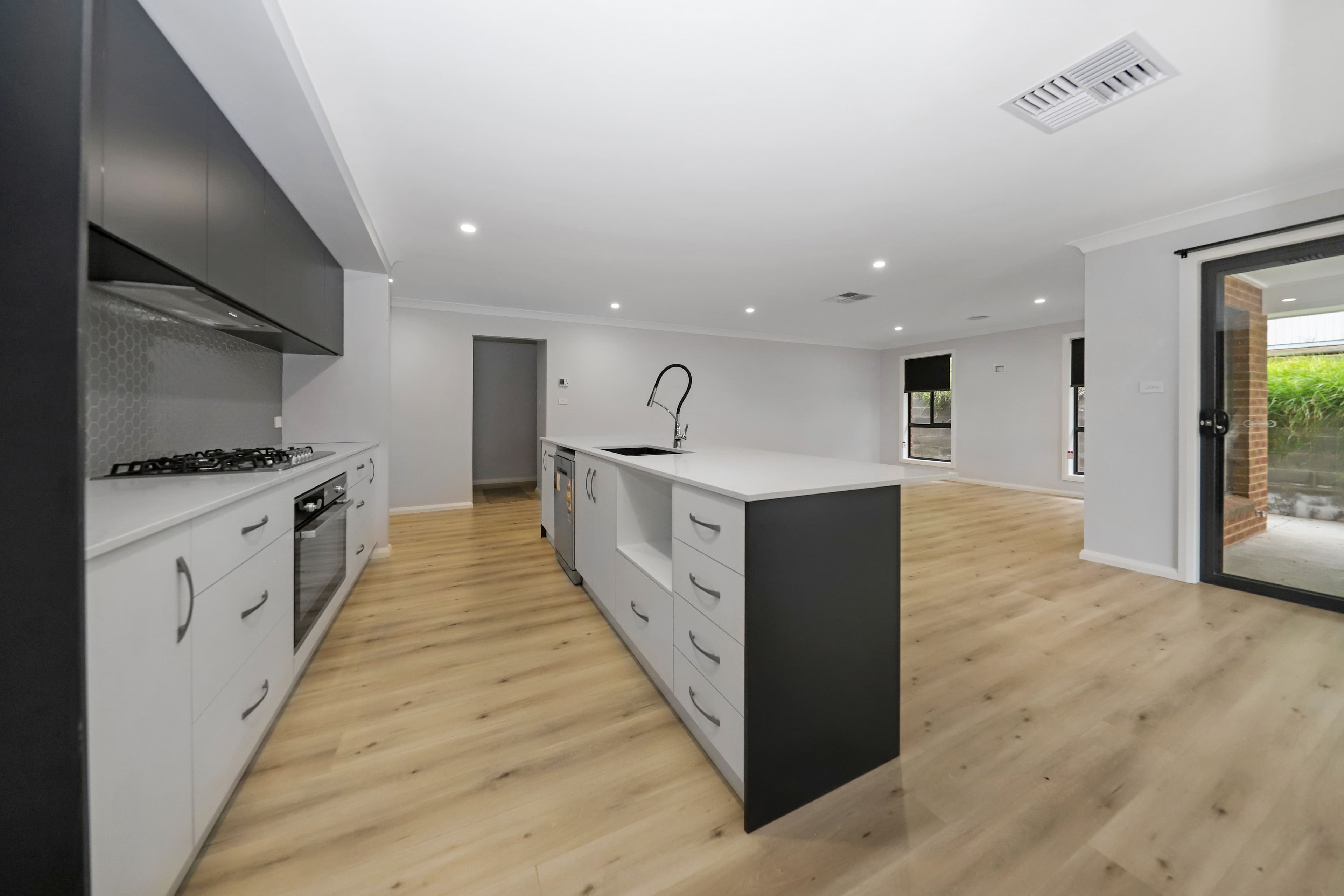 5/40 Dalhunty Street, Tumut NSW 2720, Tumut - Thumbnail 2