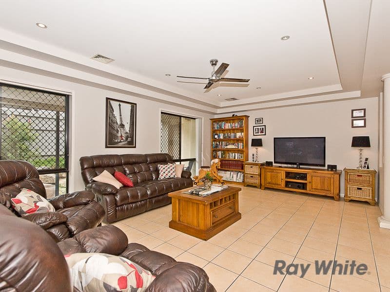 8 Tudor Close, PETRIE QLD 4502, Petrie - Thumbnail 5