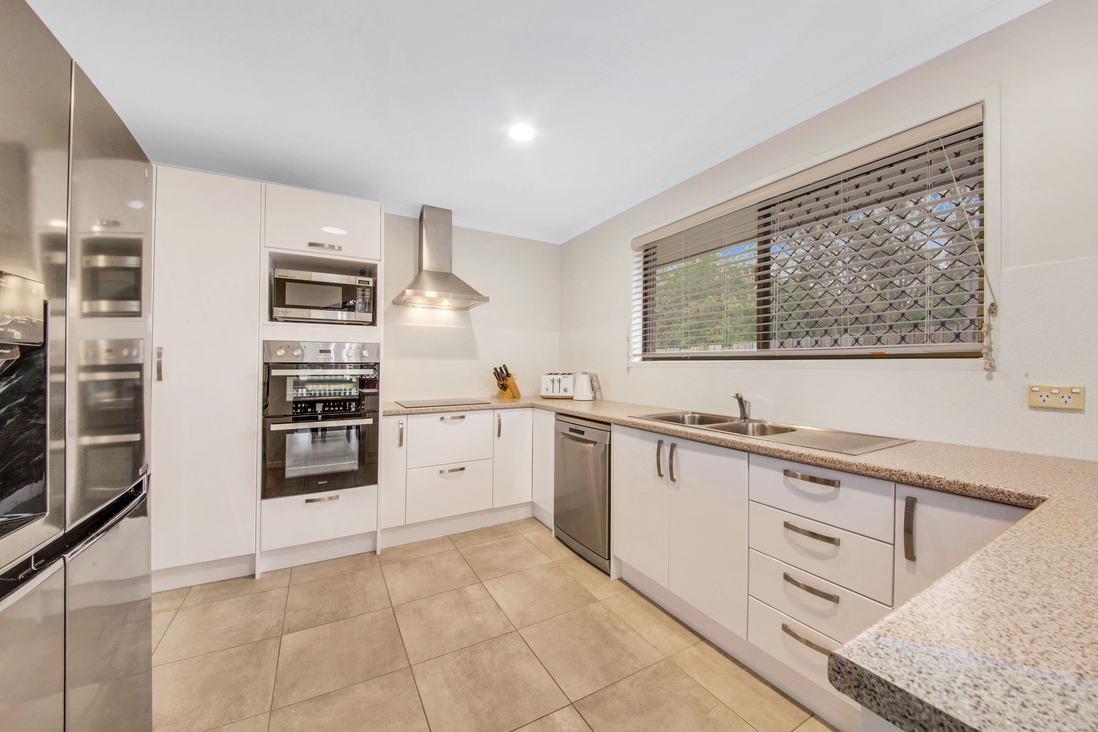 4 Gretel Drive, Clinton QLD 4680, Clinton - Thumbnail 7