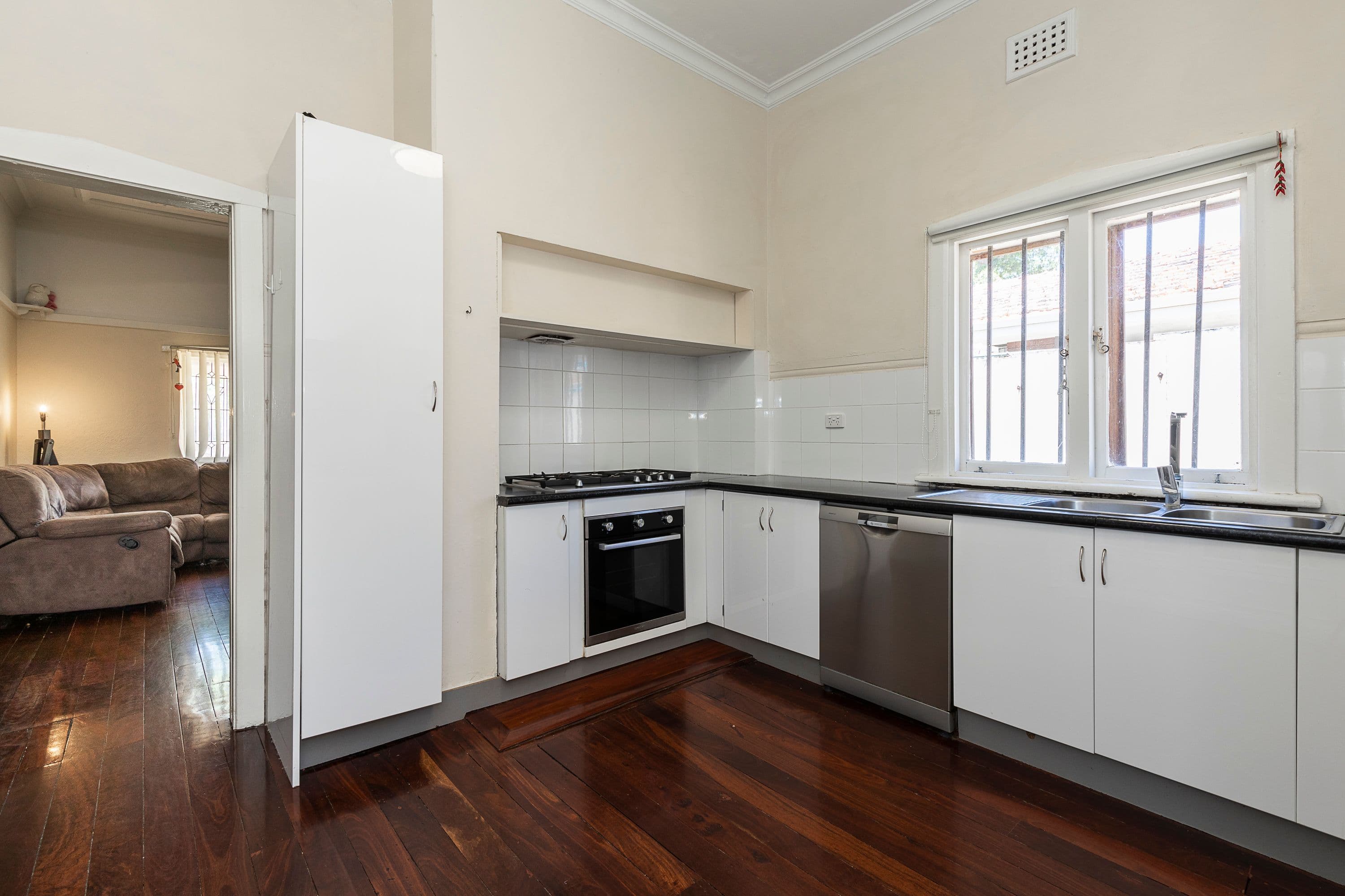 153 Edinboro Street, Joondanna WA 6060, Joondanna - Thumbnail 3