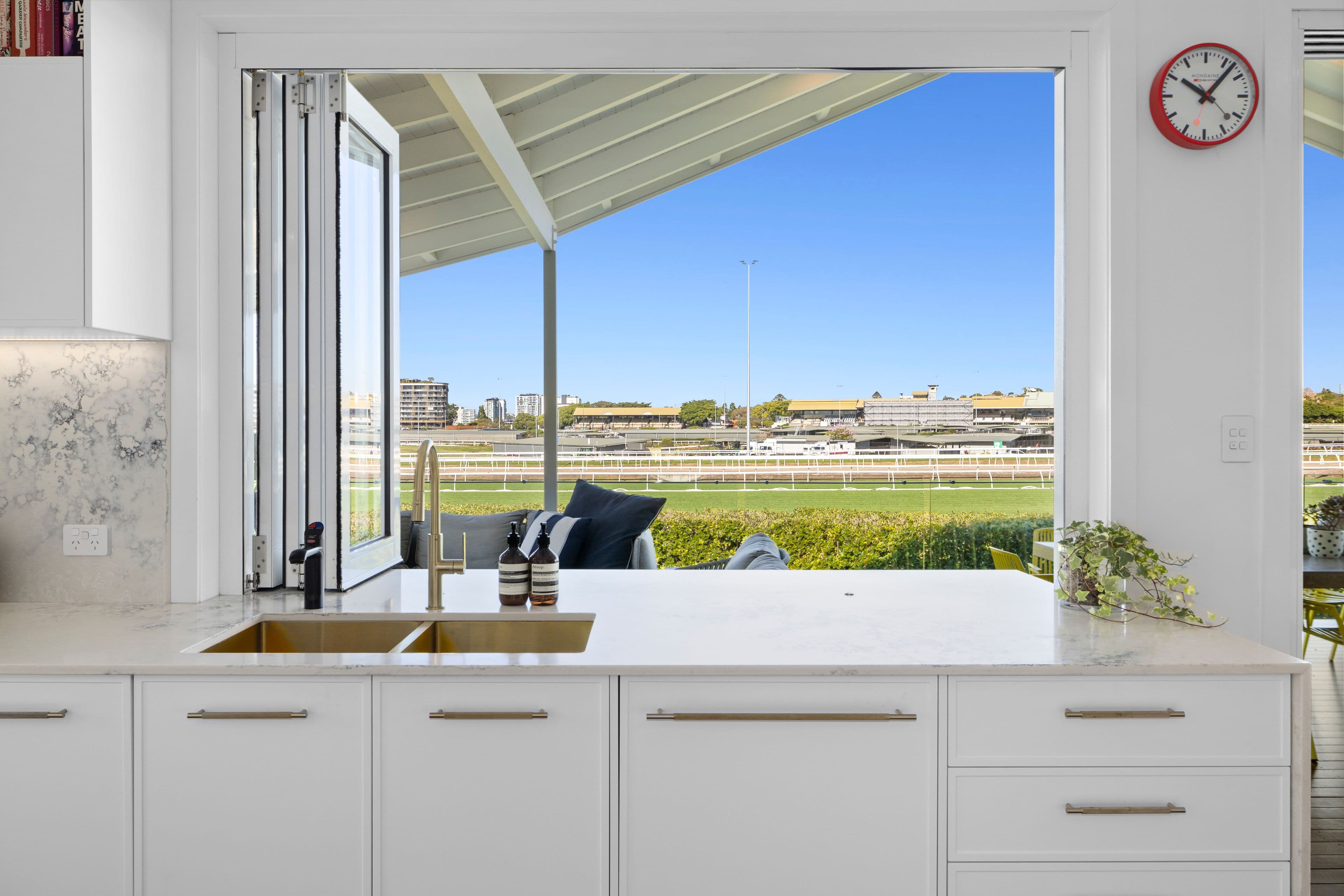 106 Mein Street, Hendra QLD 4011, Hendra - Thumbnail 2