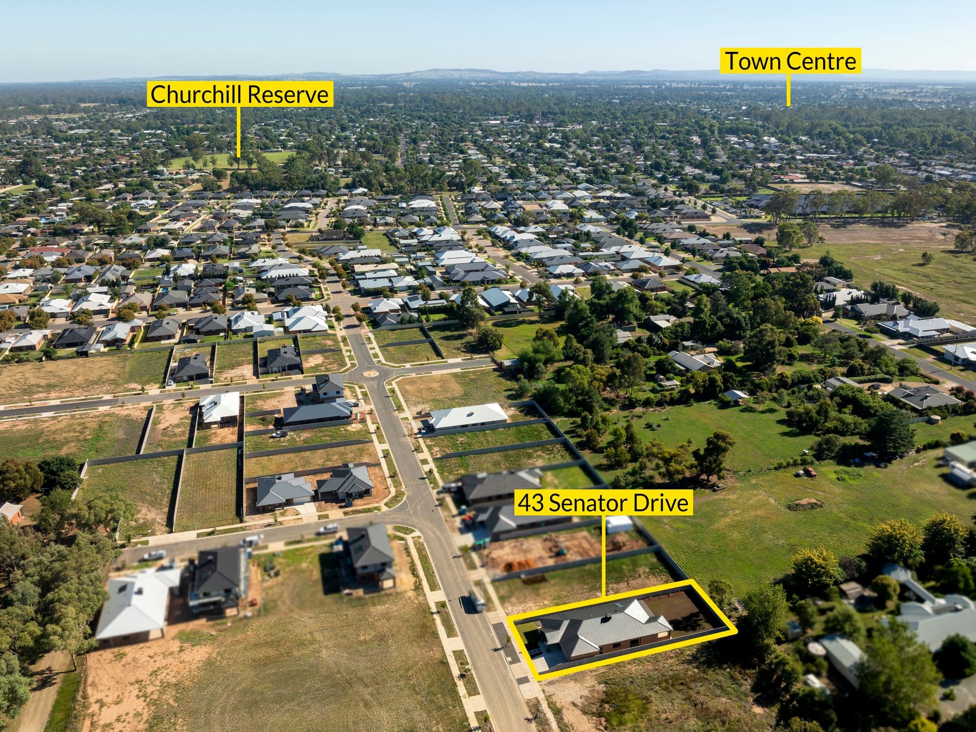 43 Senator Drive, Benalla VIC 3672, Benalla - Thumbnail 2
