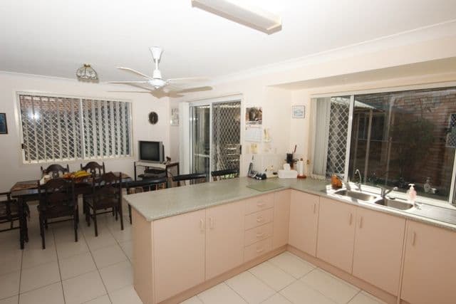 2 Tecoma Place, BANORA POINT NSW 2486, Banora Point - Thumbnail 8