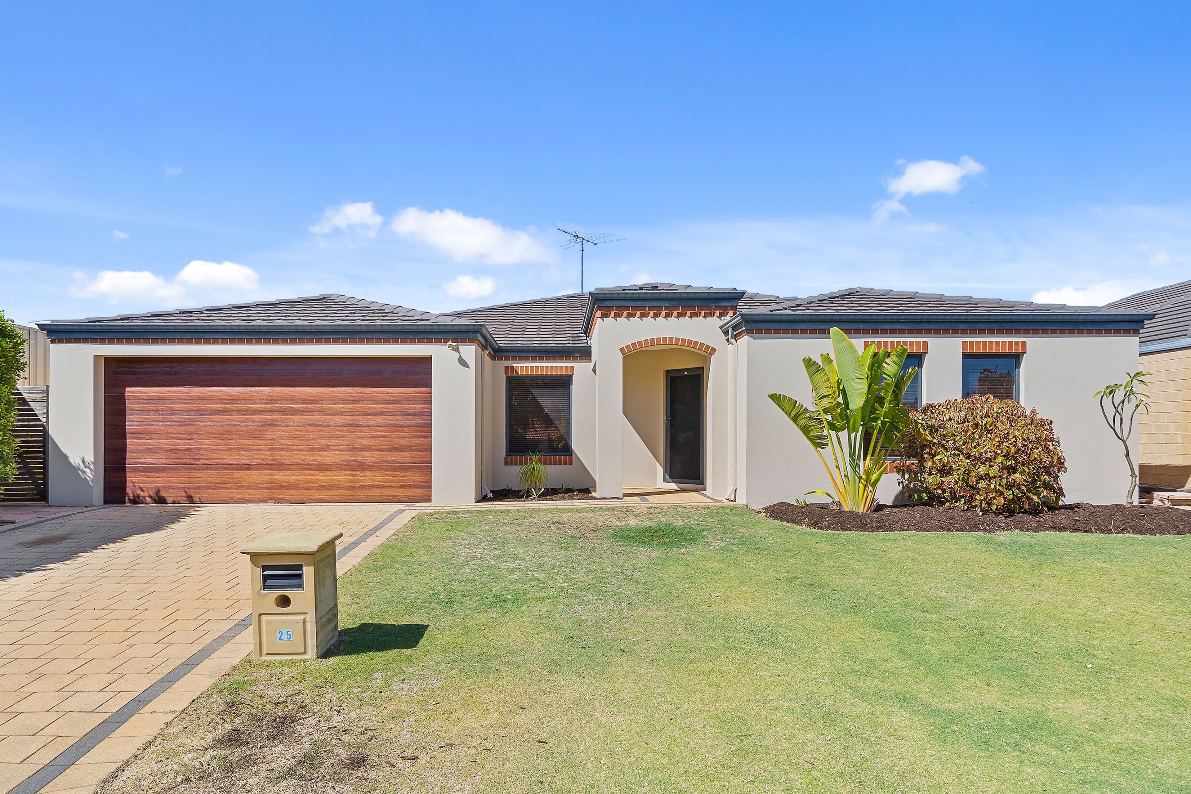 25 Dalwallinu Terrace, Dawesville WA 6211, Dawesville - Image 1