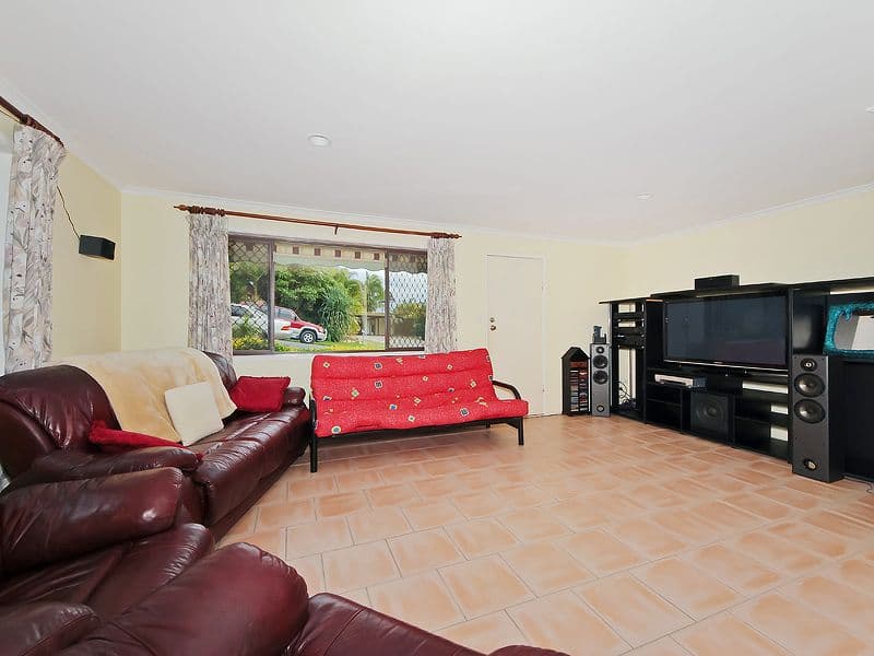 9 Wilga Grove, ASHMORE QLD 4214, Ashmore - Thumbnail 4