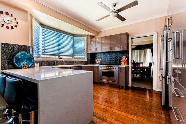 17 Bursaria Crescent, GLENMORE PARK NSW 2745, Glenmore Park - Thumbnail 4