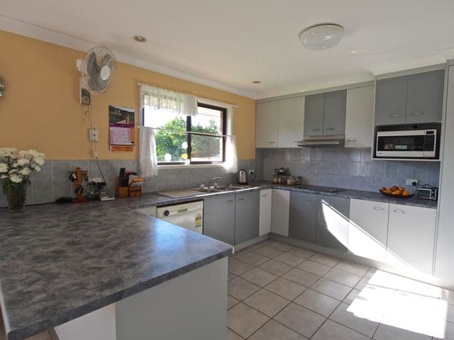 10 skiff Court, BANKSIA BEACH QLD 4507, Banksia Beach - Thumbnail 2