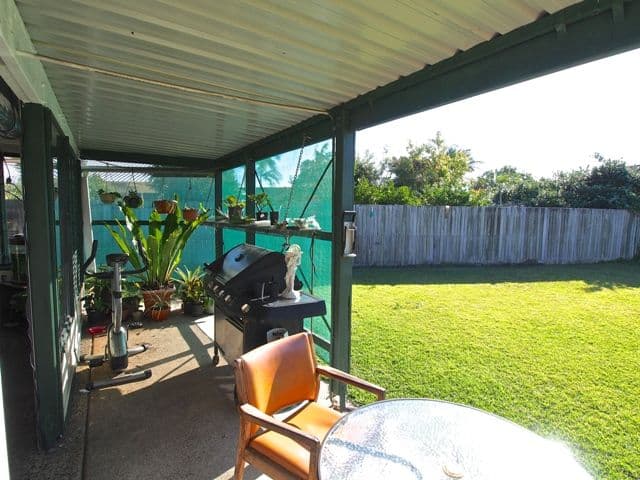 10 skiff Court, BANKSIA BEACH QLD 4507, Banksia Beach - Thumbnail 7