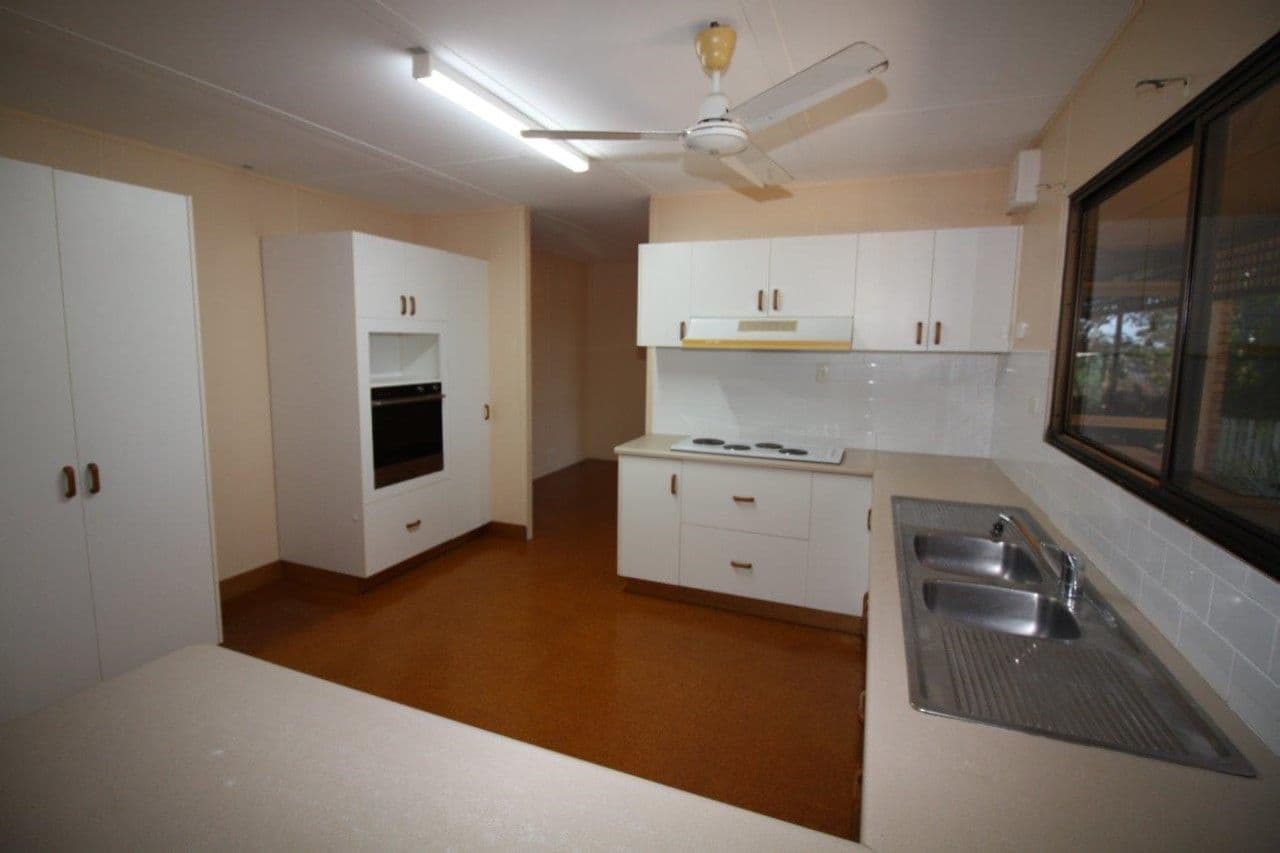 22 Fraser Street, Richmond Hill QLD 4820, Richmond Hill - Thumbnail 2