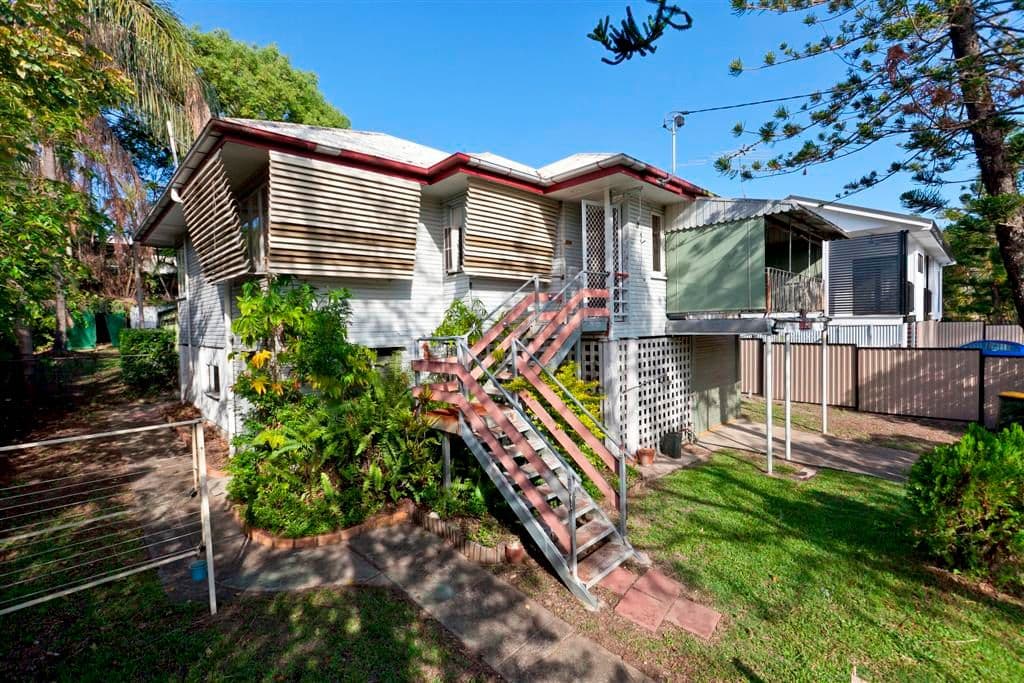 15 Monaco Street, HOLLAND PARK WEST QLD 4121, Holland Park West - Image 1