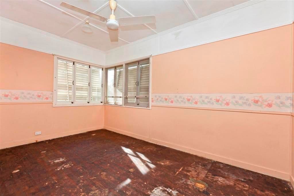 15 Monaco Street, HOLLAND PARK WEST QLD 4121, Holland Park West - Thumbnail 6