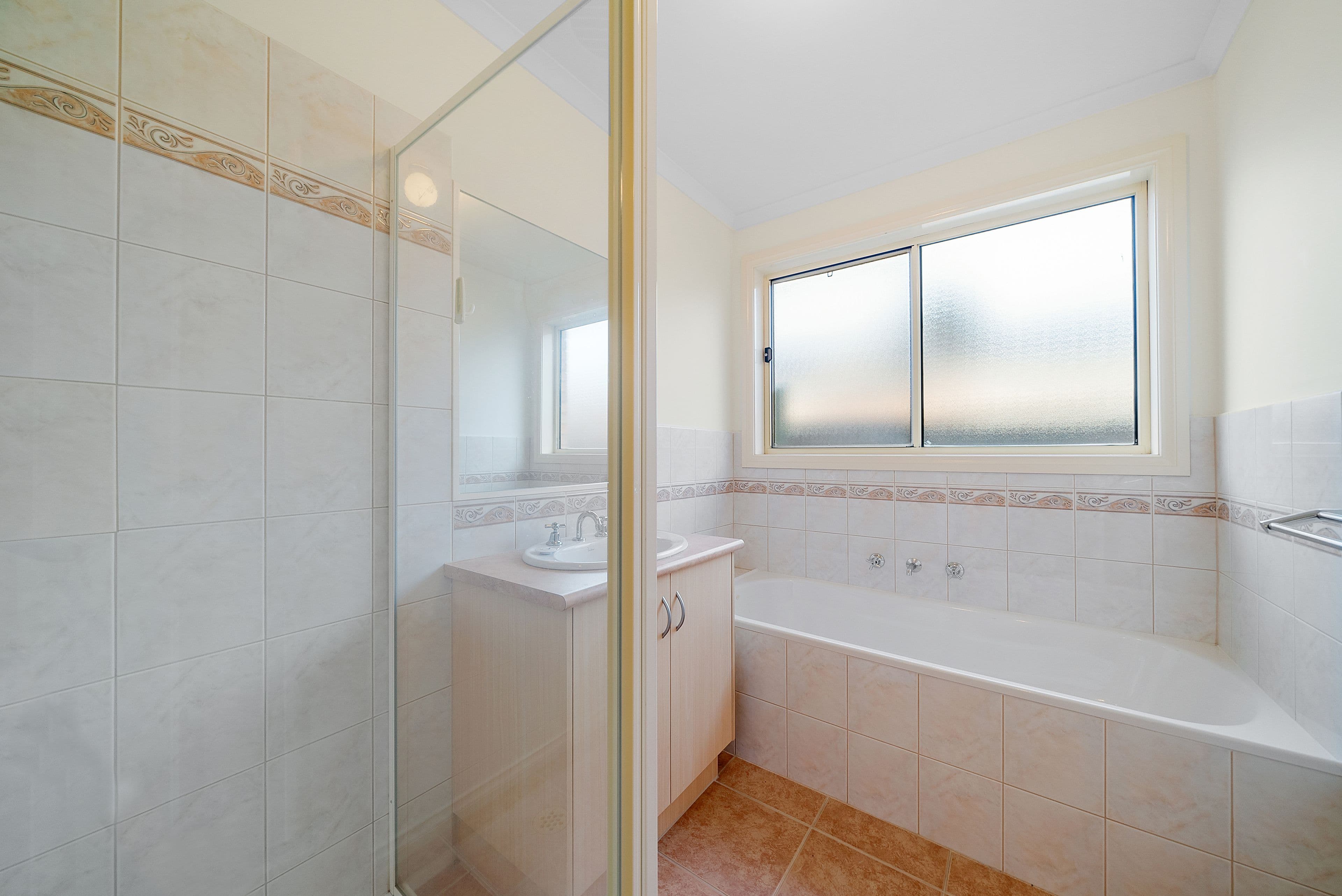 9 Olsen Retreat, Caroline Springs VIC 3023, Caroline Springs - Thumbnail 2