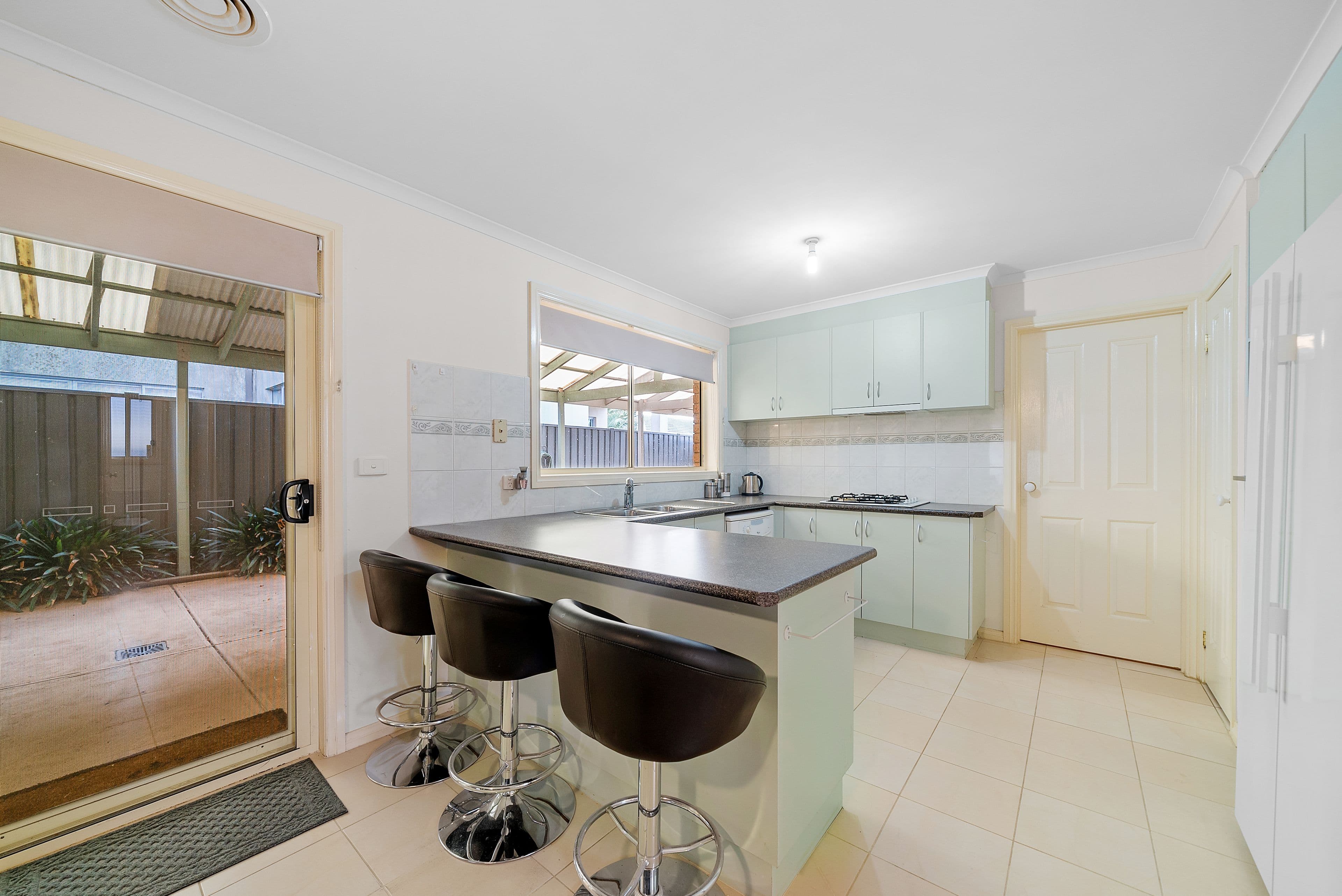 9 Olsen Retreat, Caroline Springs VIC 3023, Caroline Springs - Thumbnail 5