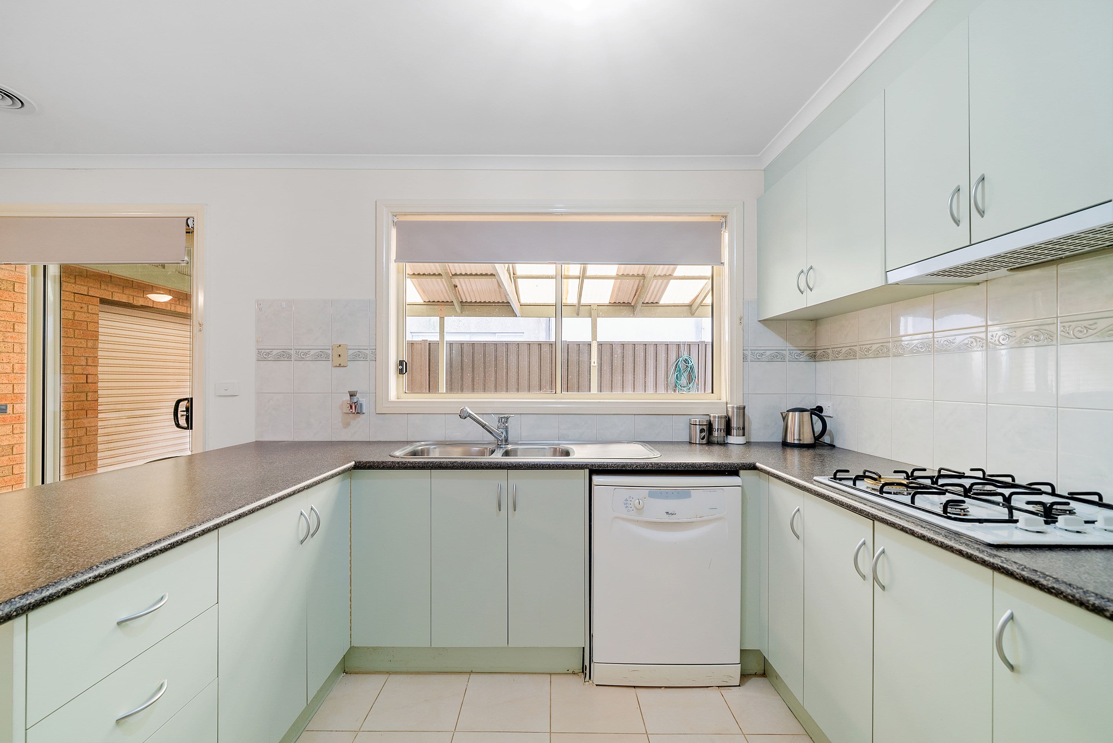 9 Olsen Retreat, Caroline Springs VIC 3023, Caroline Springs - Thumbnail 7