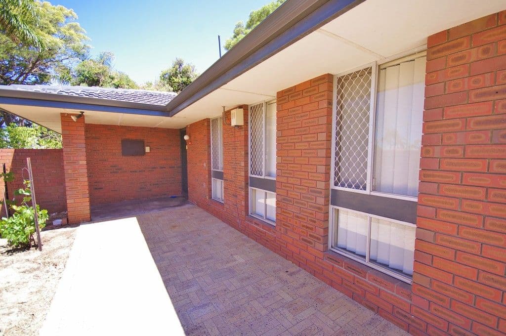 67 Hurlston Way, Koondoola WA 6064, Koondoola - Thumbnail 5
