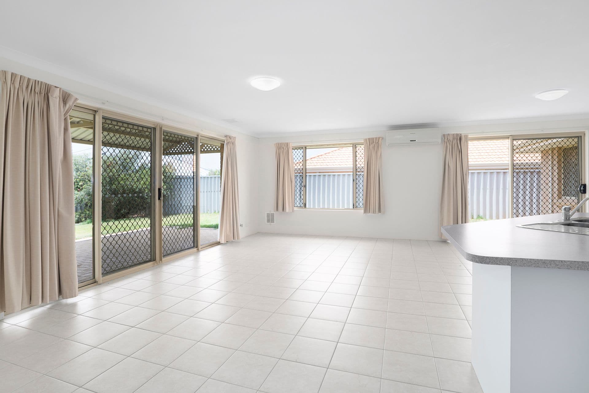 6 Whitworth Drive, Sunset Beach WA 6530, Sunset Beach - Thumbnail 3