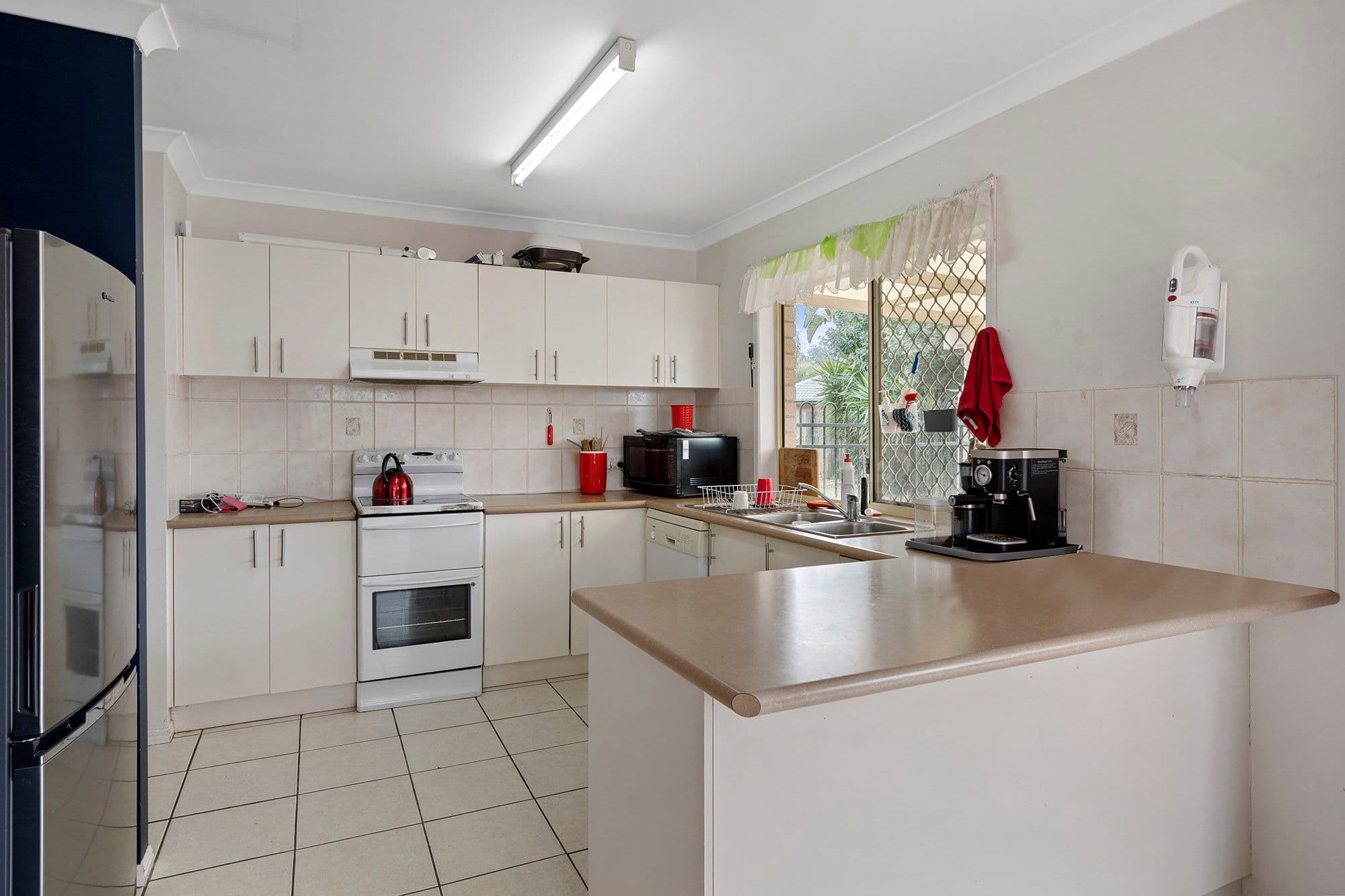 17 Perak Court, Tanah Merah QLD 4128, Tanah Merah - Thumbnail 3